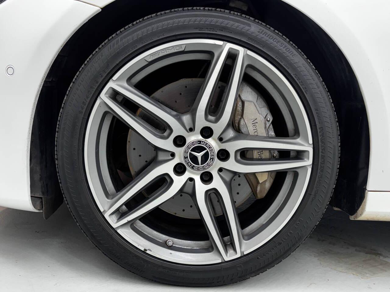 Mercedes-Benz E-Class E300 Luxury 4MATIC Sedan 2018