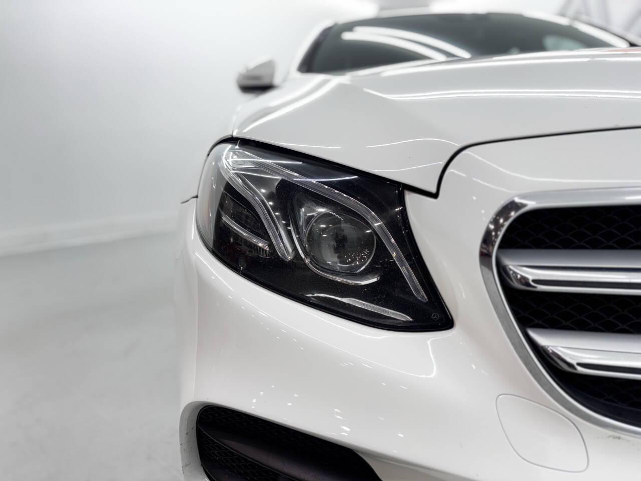 Mercedes-Benz E-Class E300 Luxury 4MATIC Sedan 2018