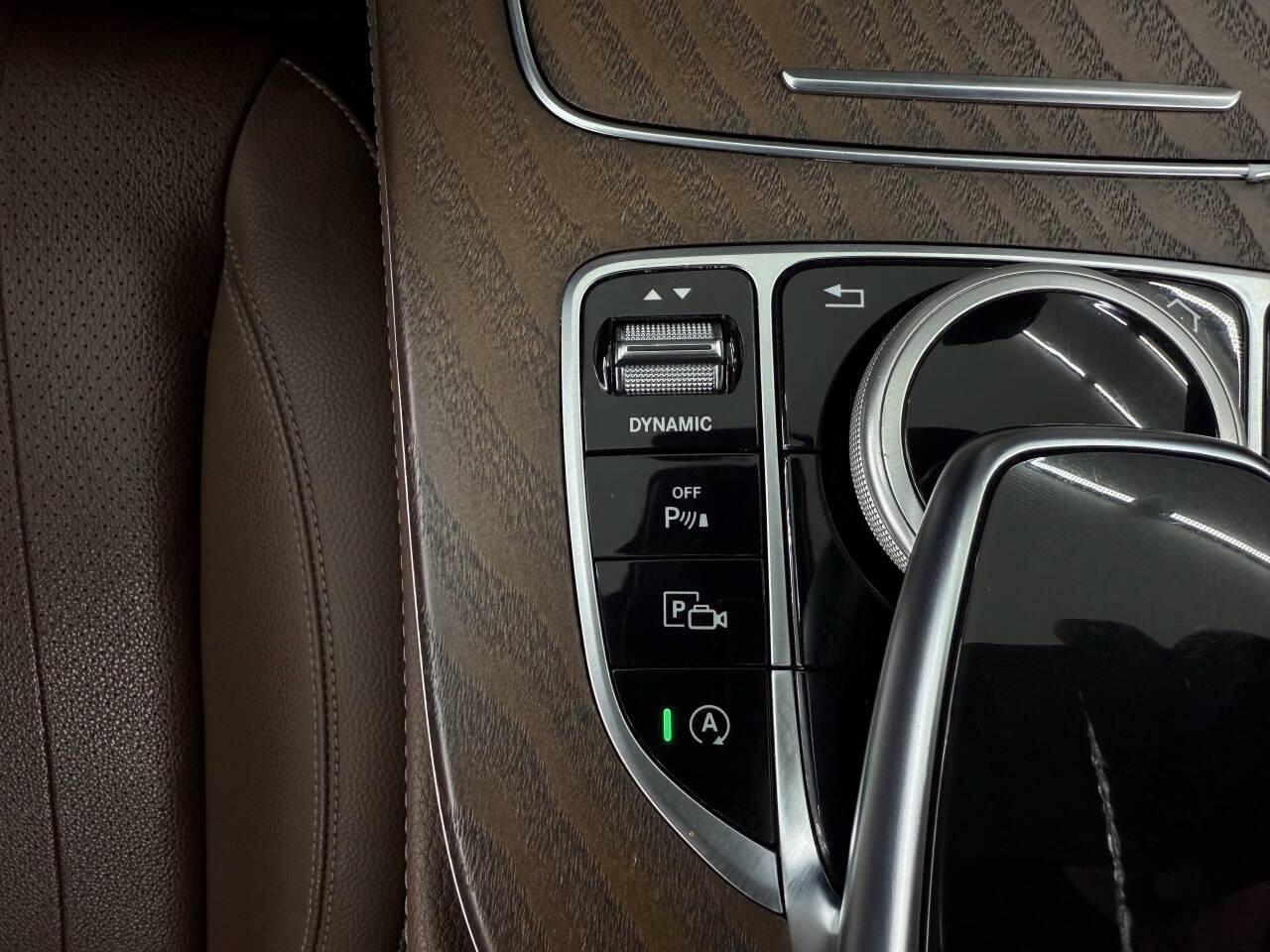 Mercedes-Benz E-Class E300 Luxury 4MATIC Sedan 2018