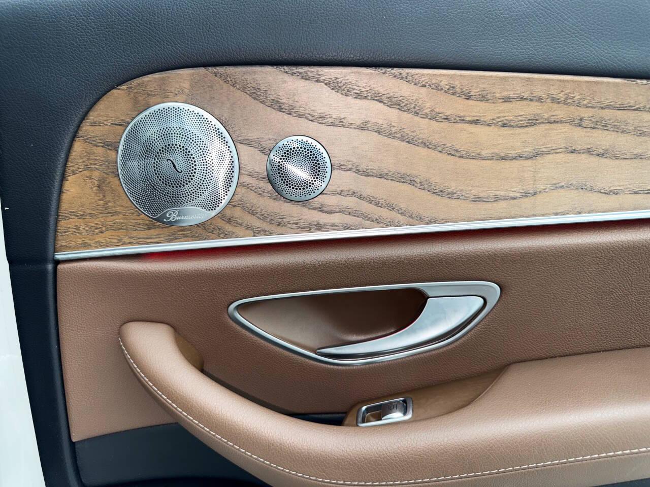 Mercedes-Benz E-Class E300 Luxury 4MATIC Sedan 2018