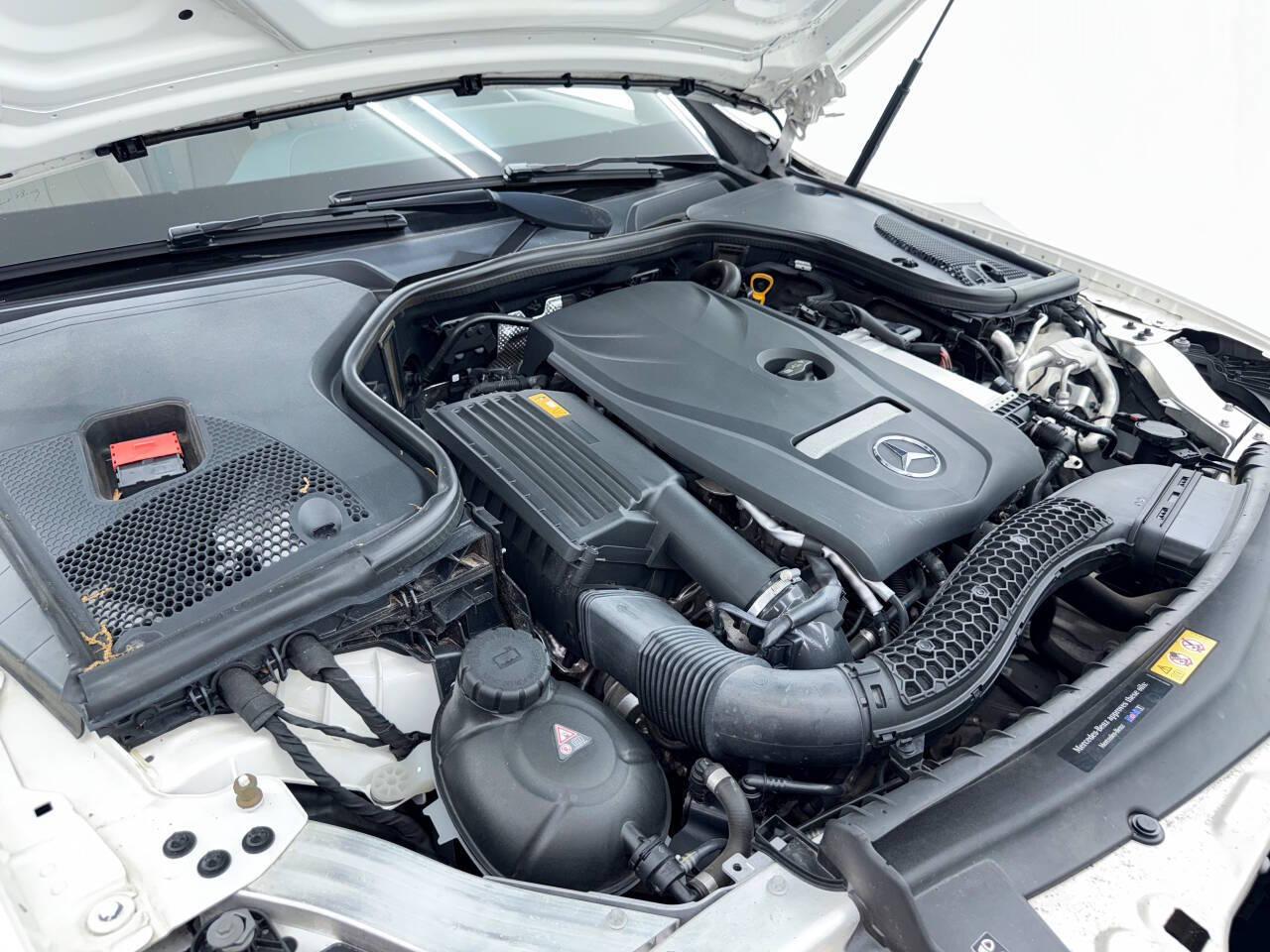 Mercedes-Benz E-Class E300 Luxury 4MATIC Sedan 2018