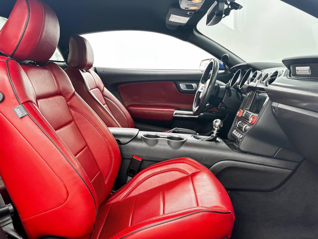 Ford Mustang GT Premium Coupe 2019
