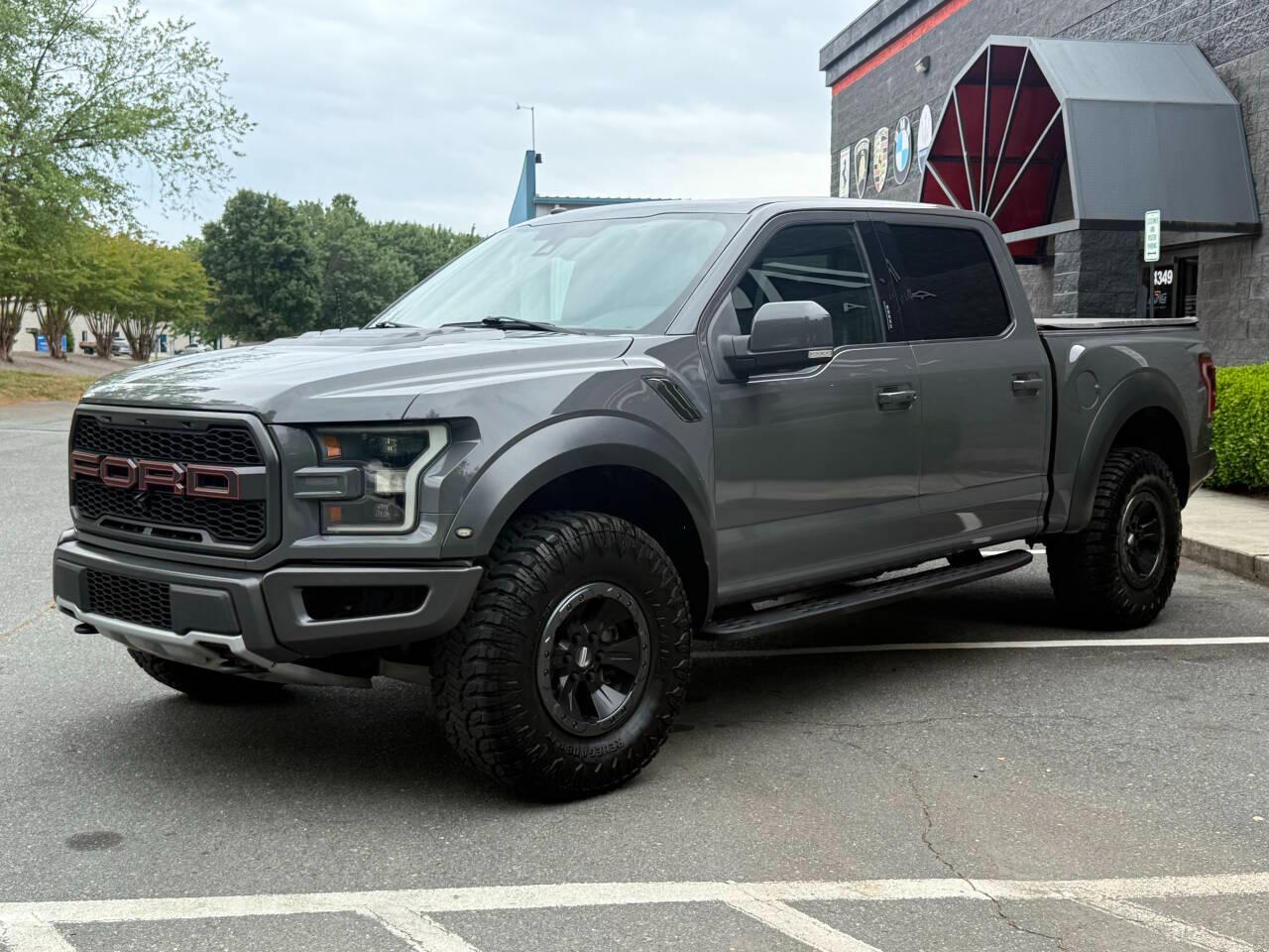 Ford F-150 Raptor SuperCrew 4WD 2018
