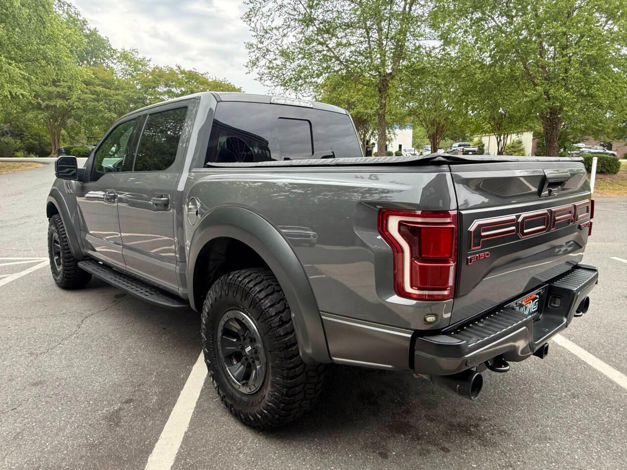 Ford F-150 Raptor SuperCrew 4WD 2018