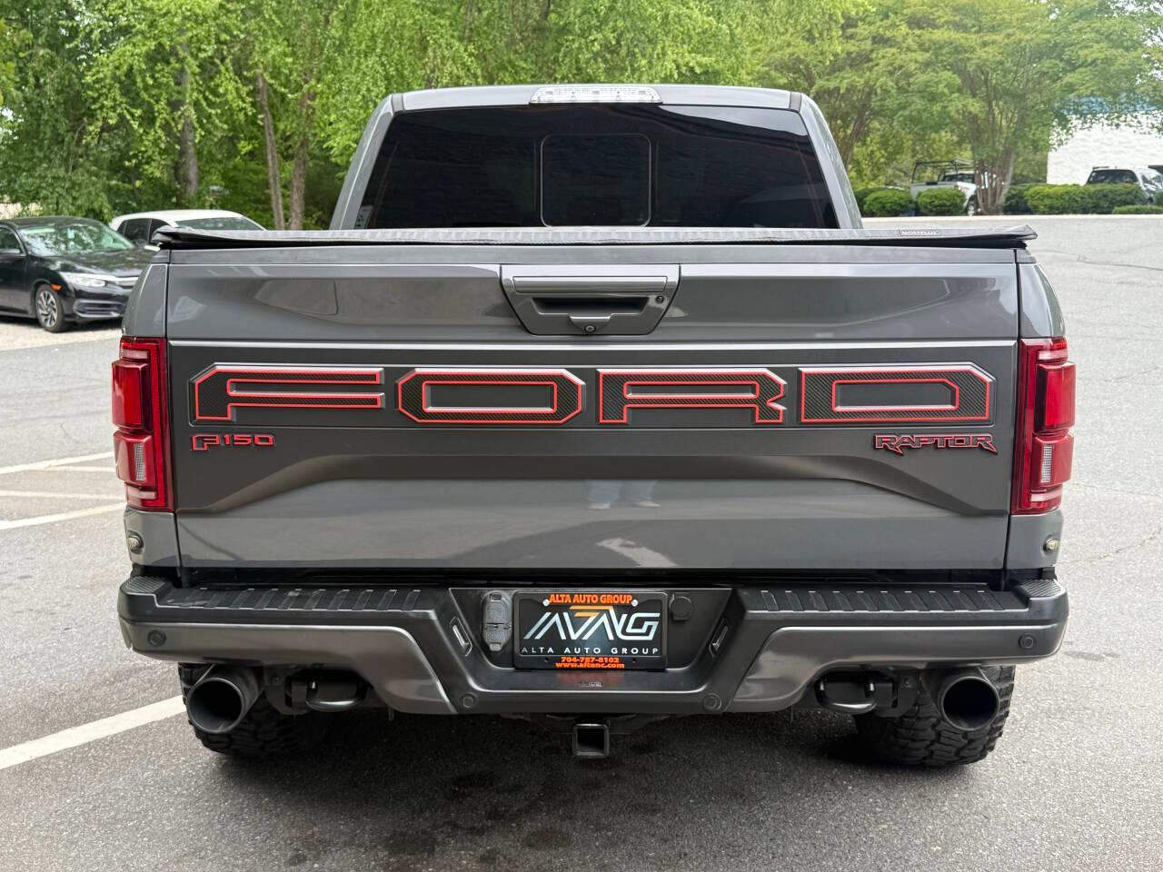 Ford F-150 Raptor SuperCrew 4WD 2018