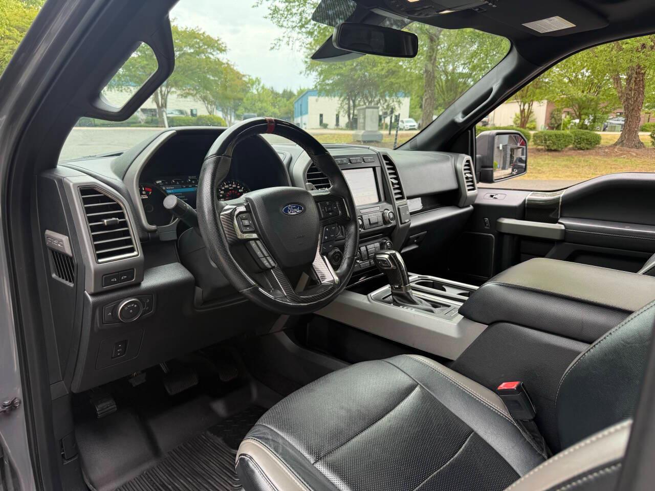 Ford F-150 Raptor SuperCrew 4WD 2018