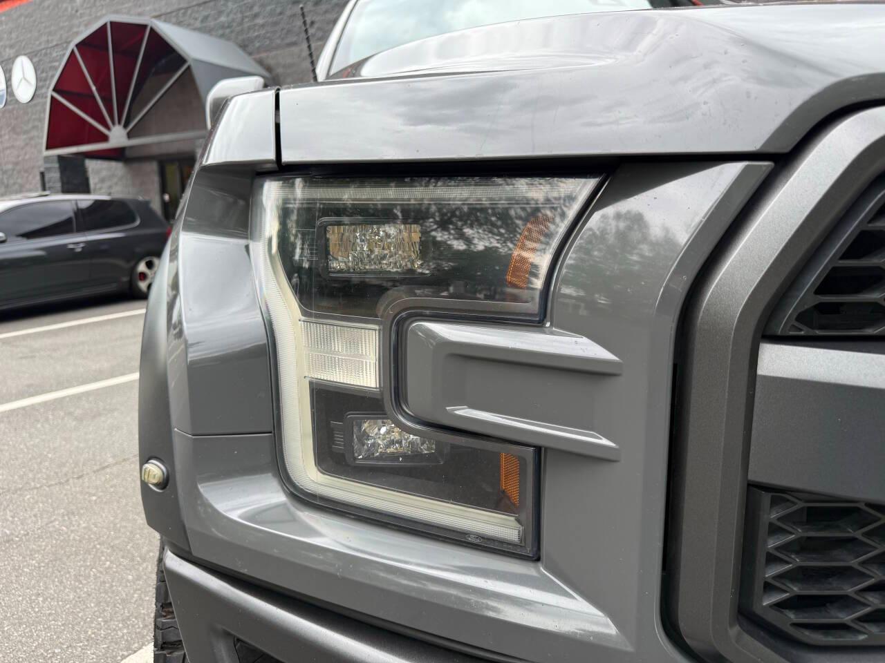 Ford F-150 Raptor SuperCrew 4WD 2018