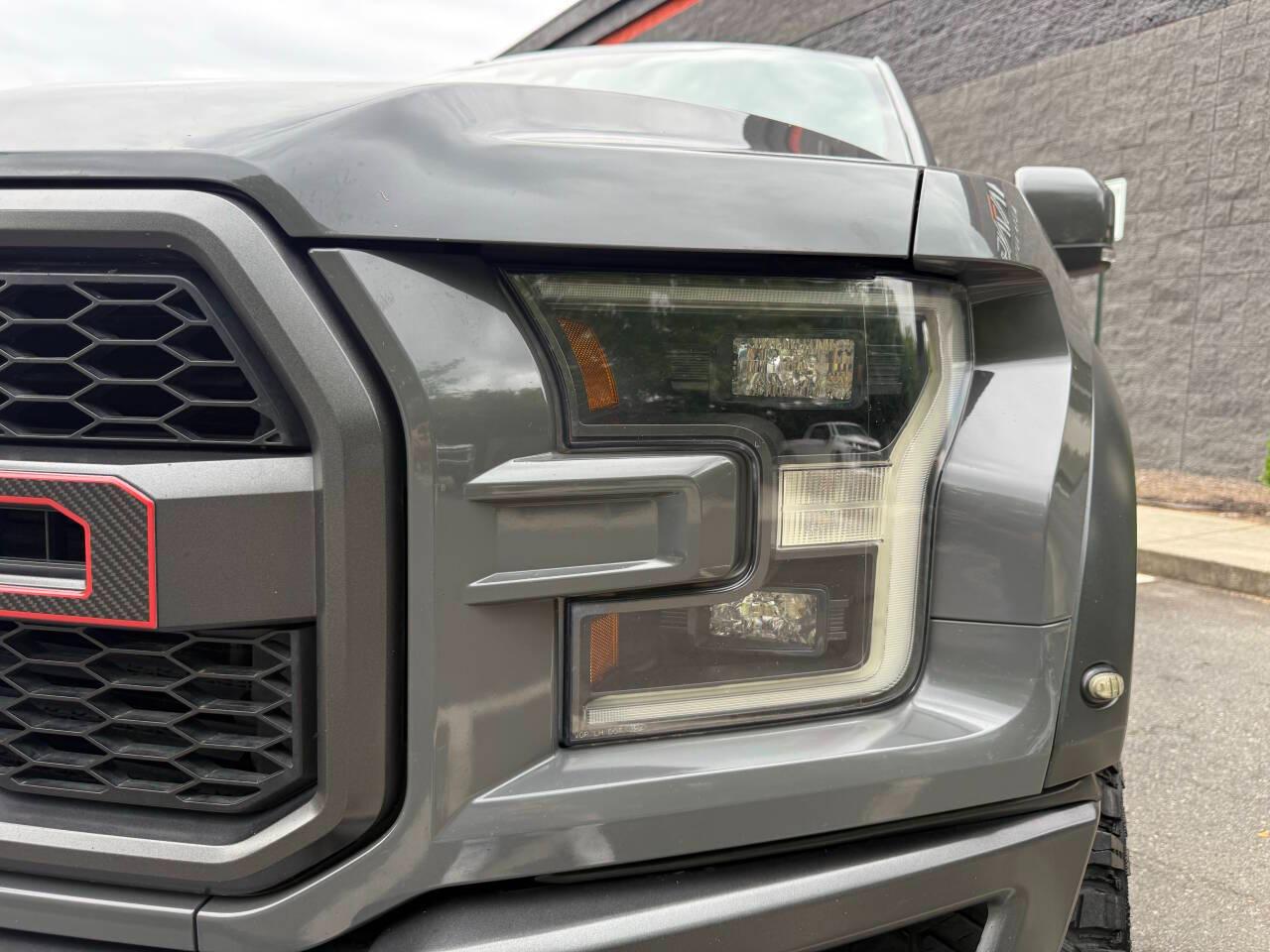 Ford F-150 Raptor SuperCrew 4WD 2018