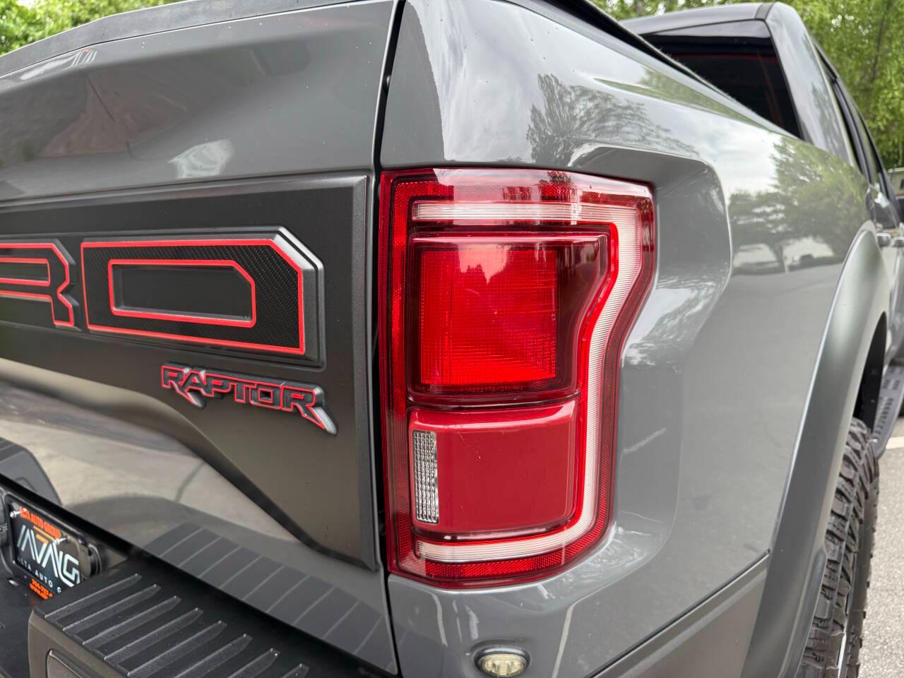 Ford F-150 Raptor SuperCrew 4WD 2018