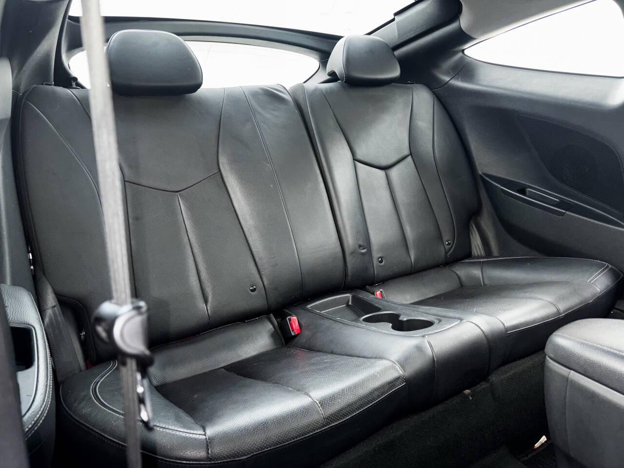 Hyundai Veloster Base 2013