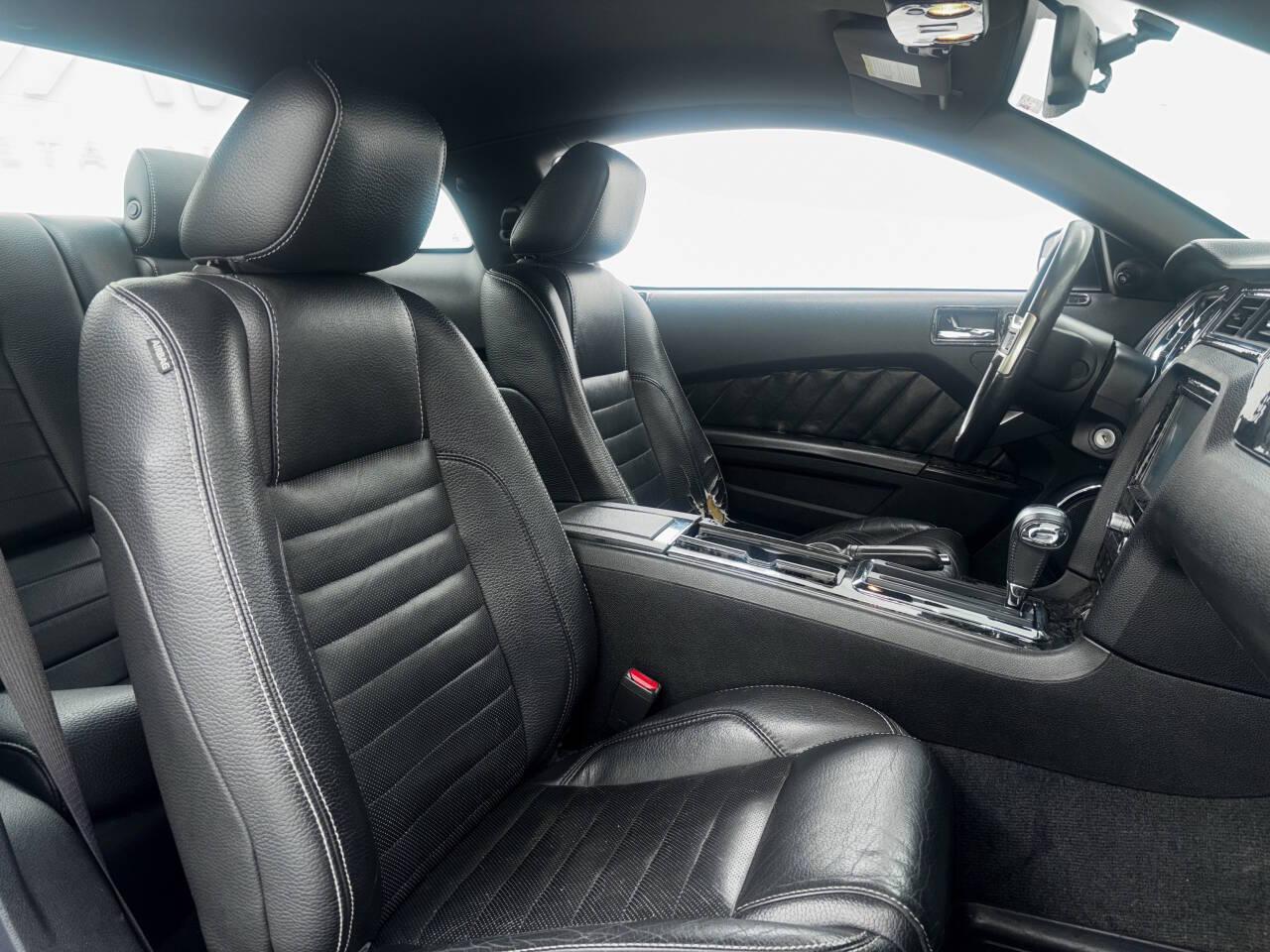 Ford Mustang GT Coupe 2011