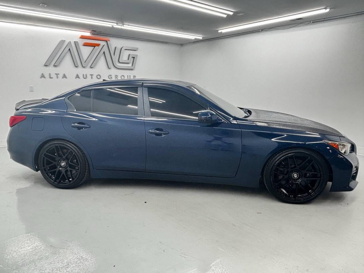 Infiniti Q50 Premium 2014
