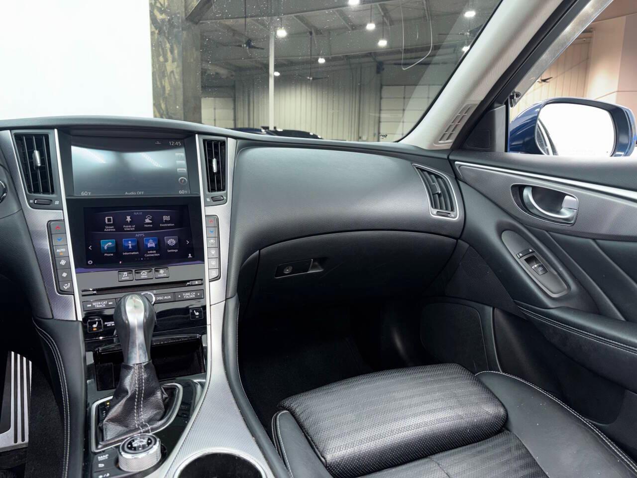 Infiniti Q50 Premium 2014