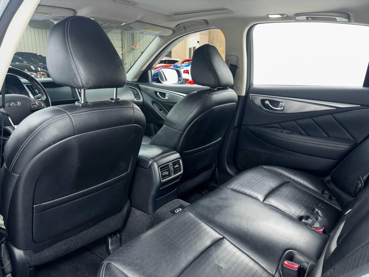 Infiniti Q50 Premium 2014