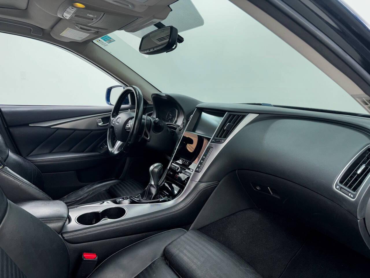 Infiniti Q50 Premium 2014