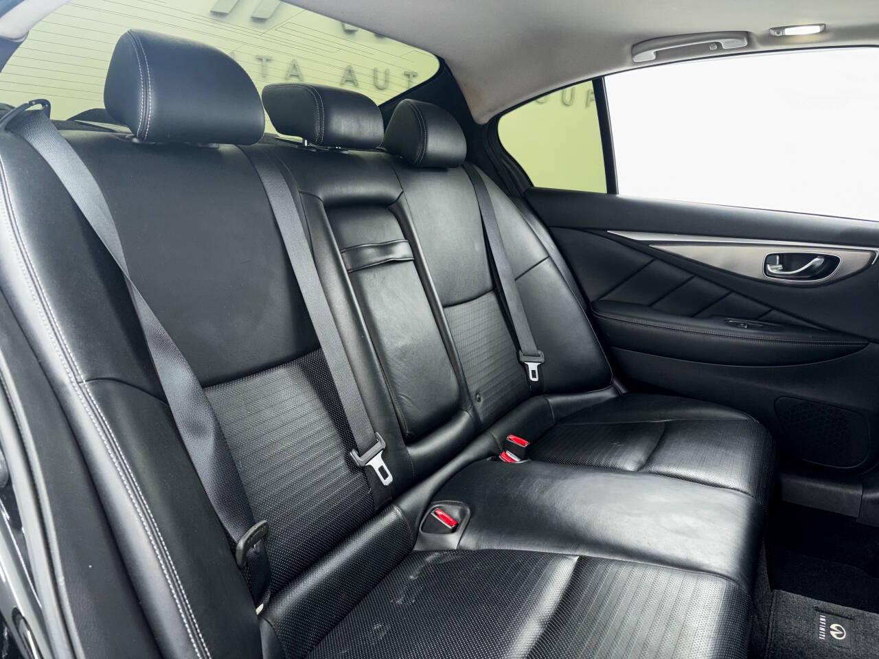 Infiniti Q50 Premium 2014