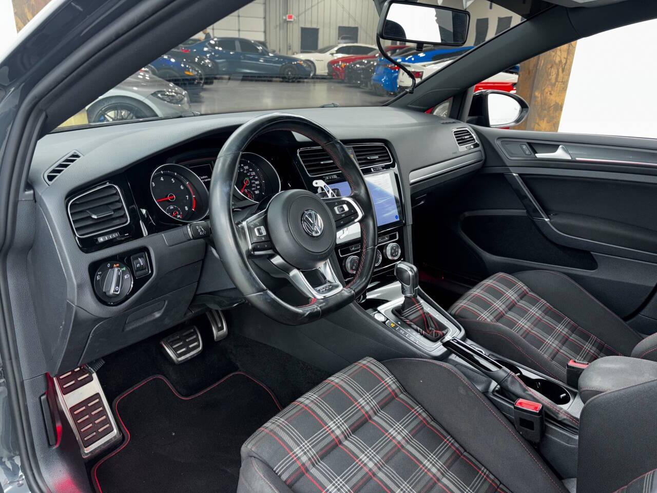 Volkswagen Golf GTI SE 7A 2019