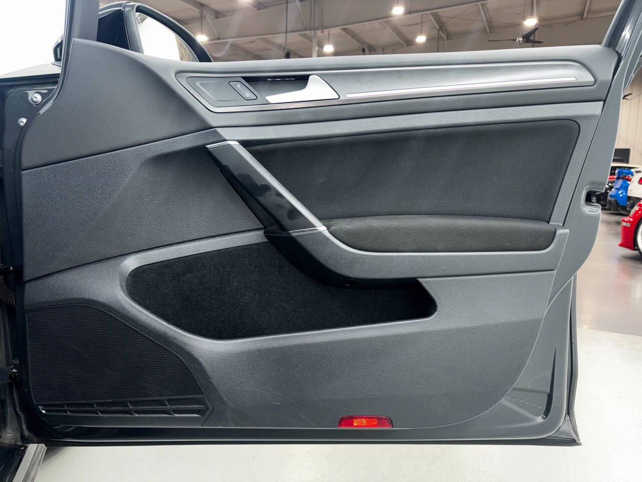 Volkswagen Golf GTI SE 7A 2019