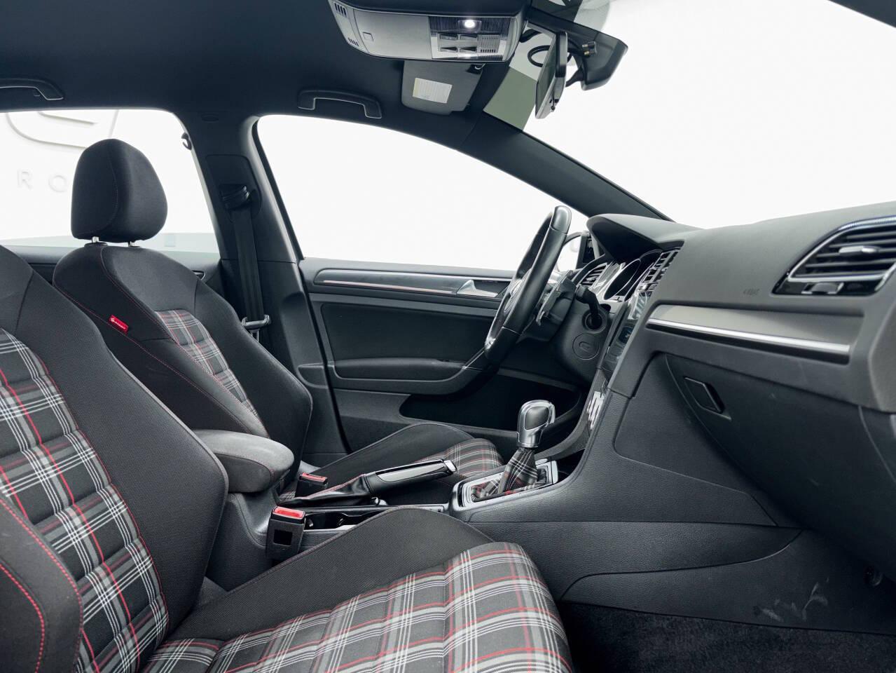 Volkswagen Golf GTI SE 7A 2019