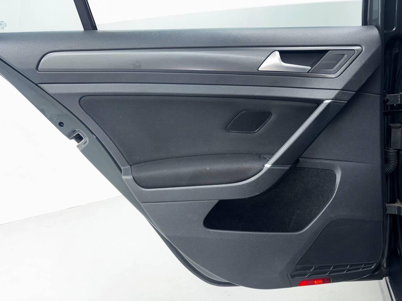 Volkswagen Golf GTI SE 7A 2019