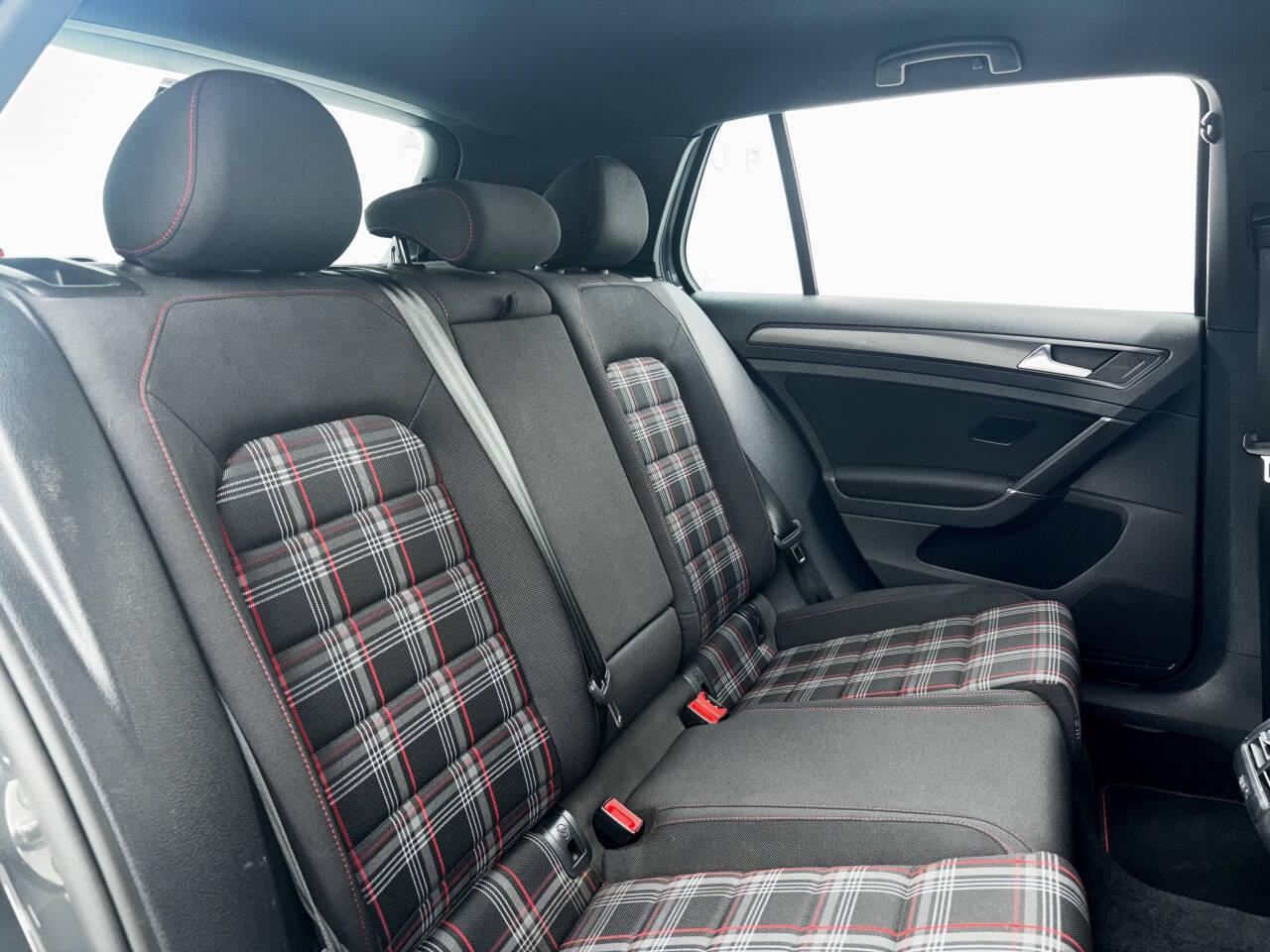 Volkswagen Golf GTI SE 7A 2019