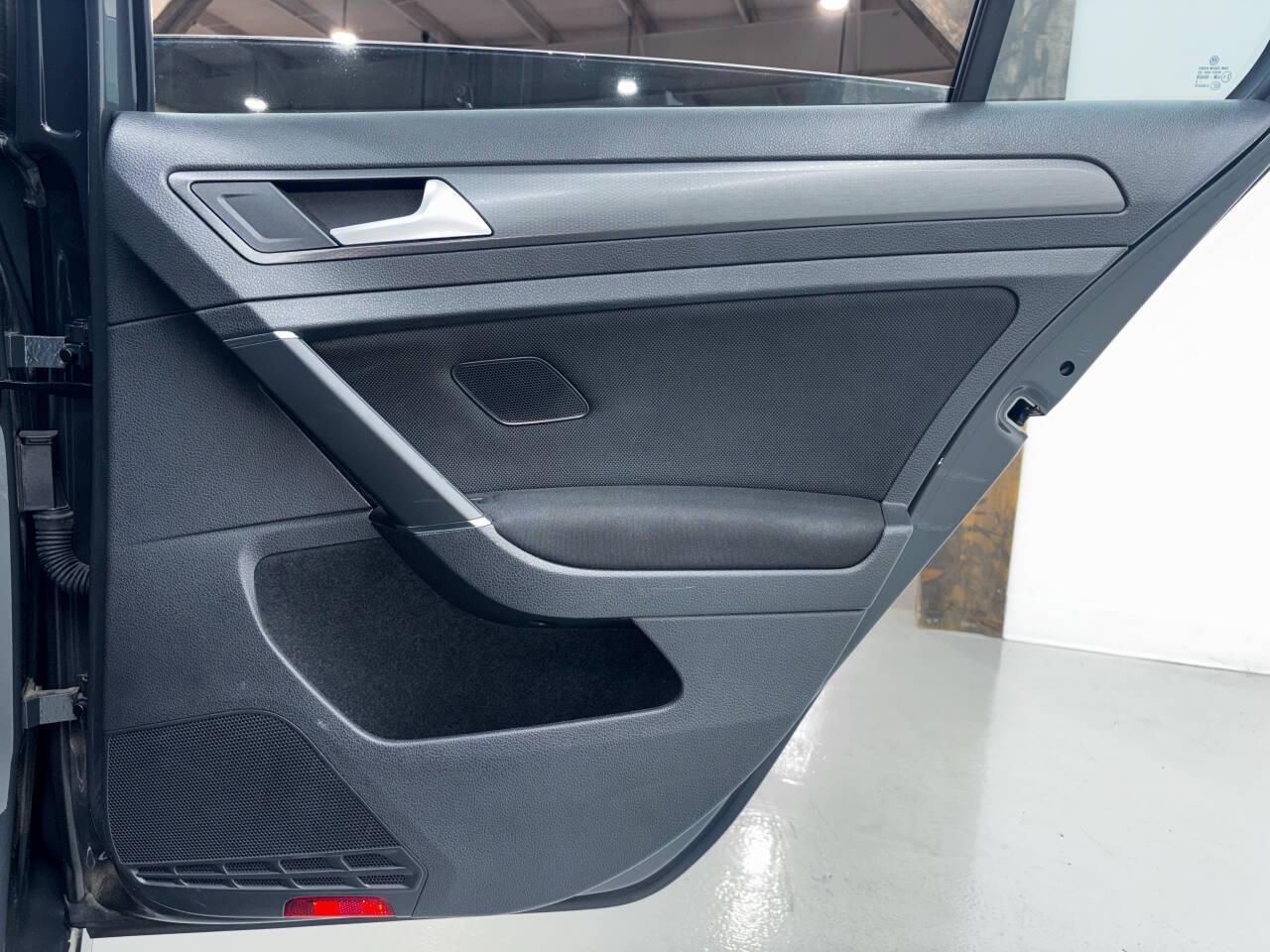 Volkswagen Golf GTI SE 7A 2019