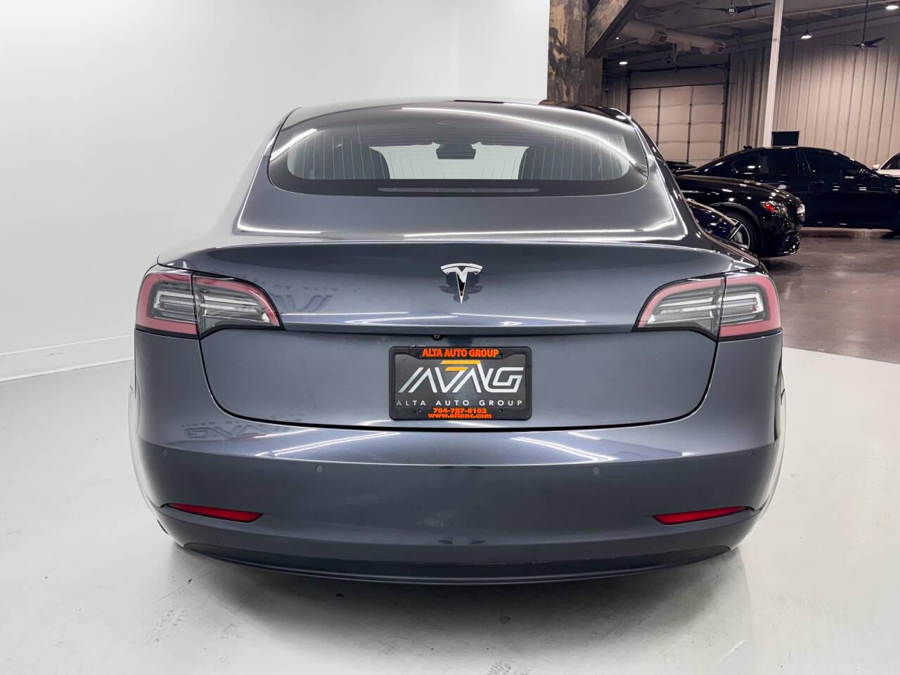 Tesla Model 3 Base 2018
