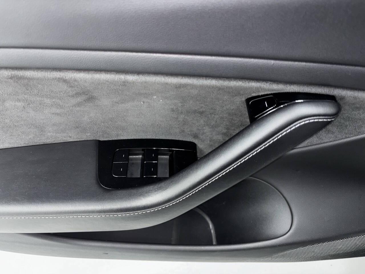 Tesla Model 3 Base 2018