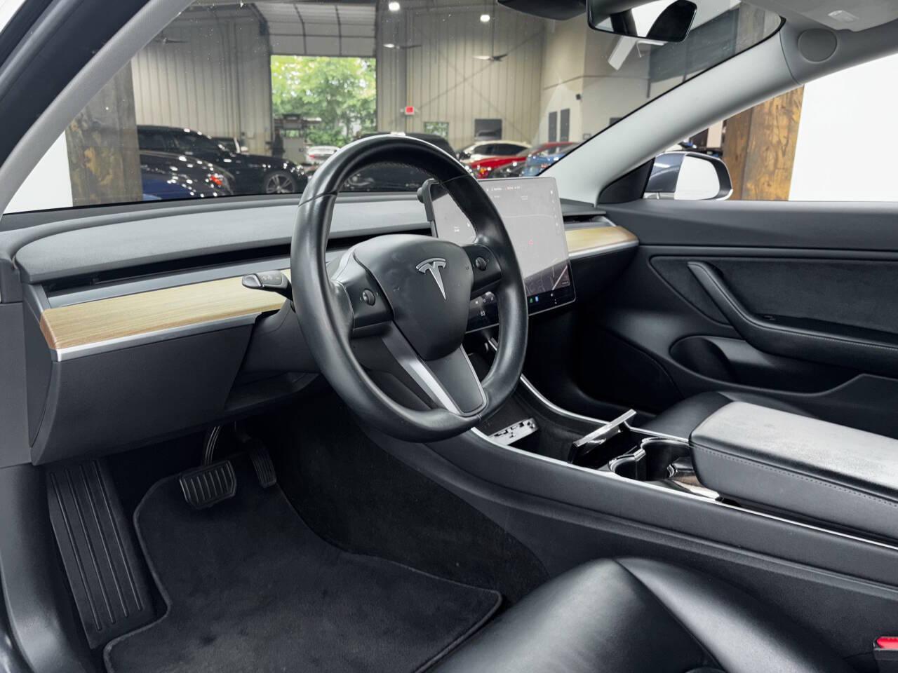 Tesla Model 3 Base 2018