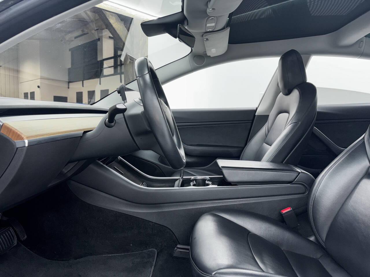 Tesla Model 3 Base 2018