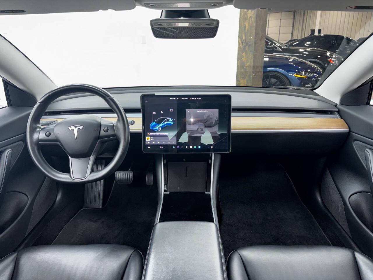 Tesla Model 3 Base 2018
