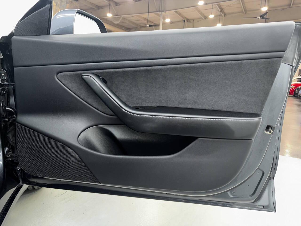 Tesla Model 3 Base 2018