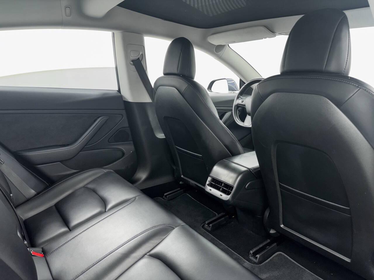 Tesla Model 3 Base 2018