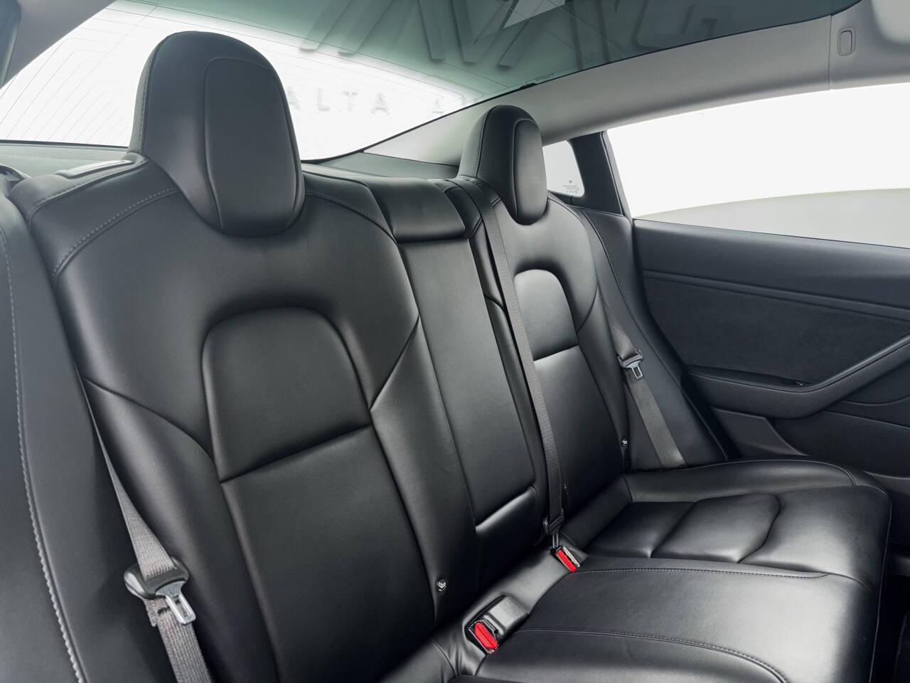 Tesla Model 3 Base 2018