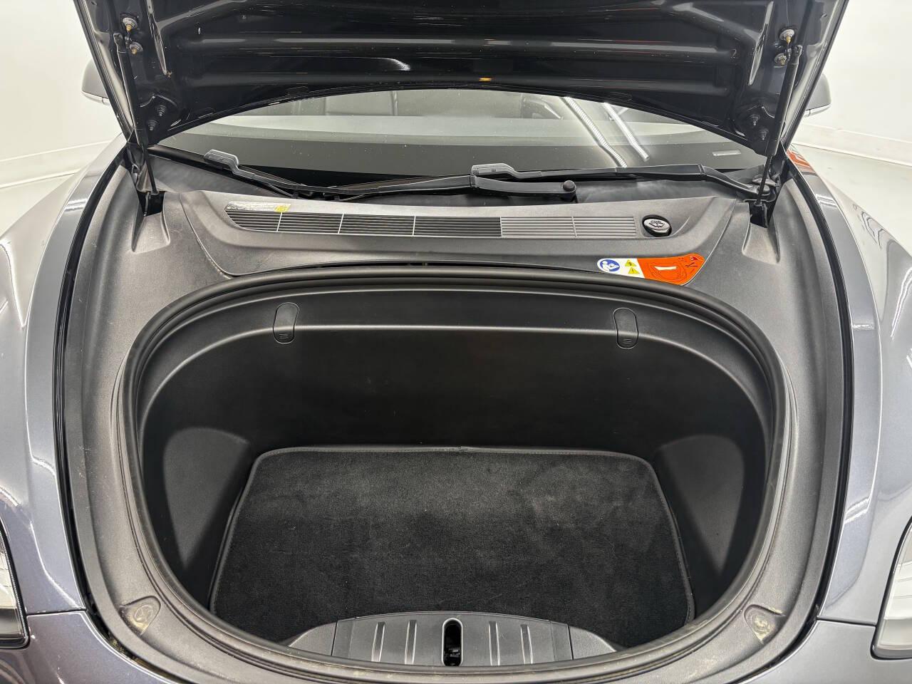 Tesla Model 3 Base 2018
