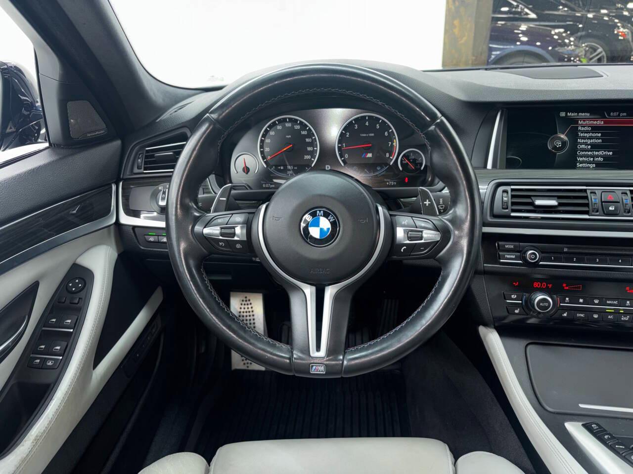 BMW M5 Sedan 2014