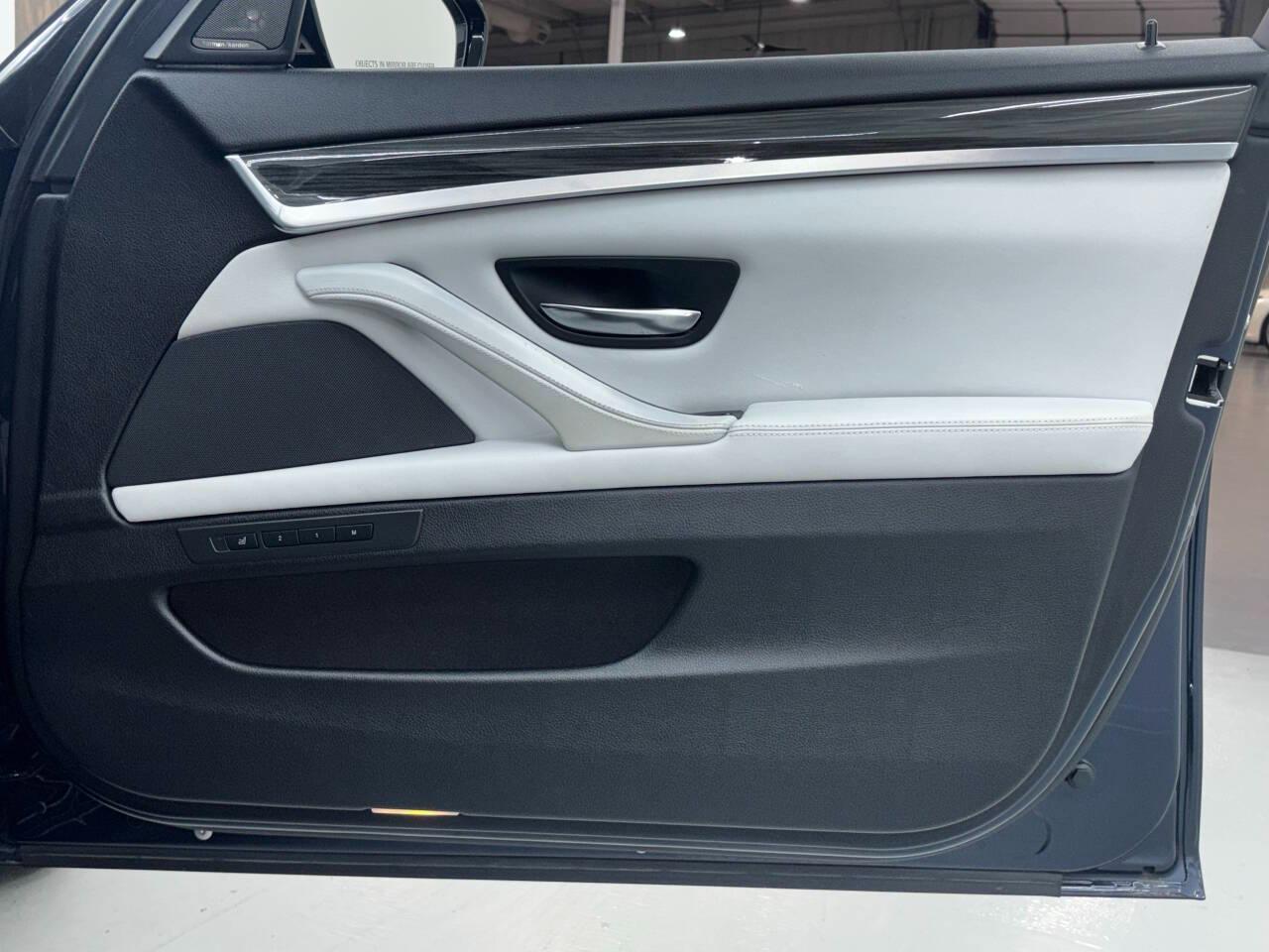 BMW M5 Sedan 2014