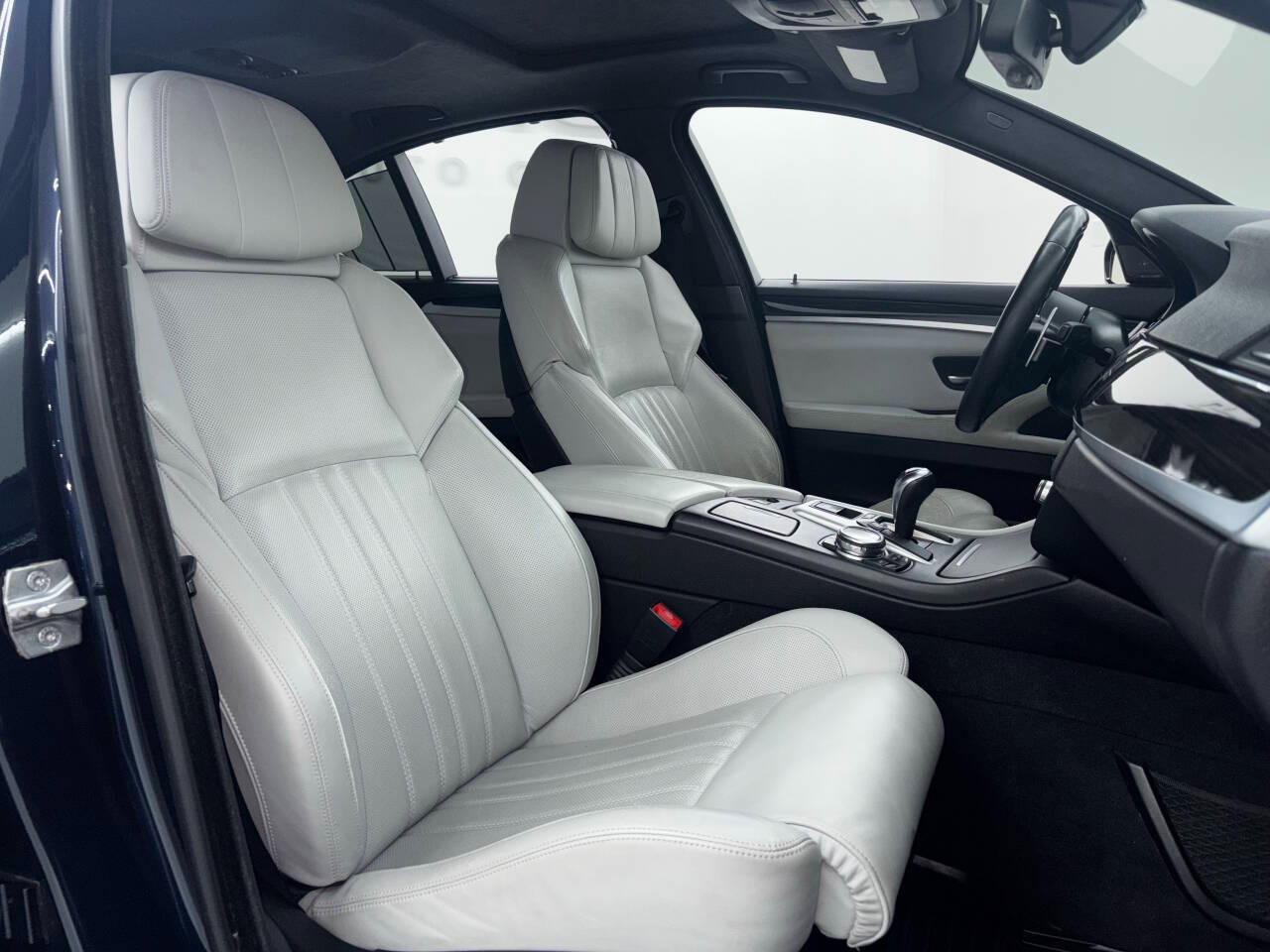 BMW M5 Sedan 2014