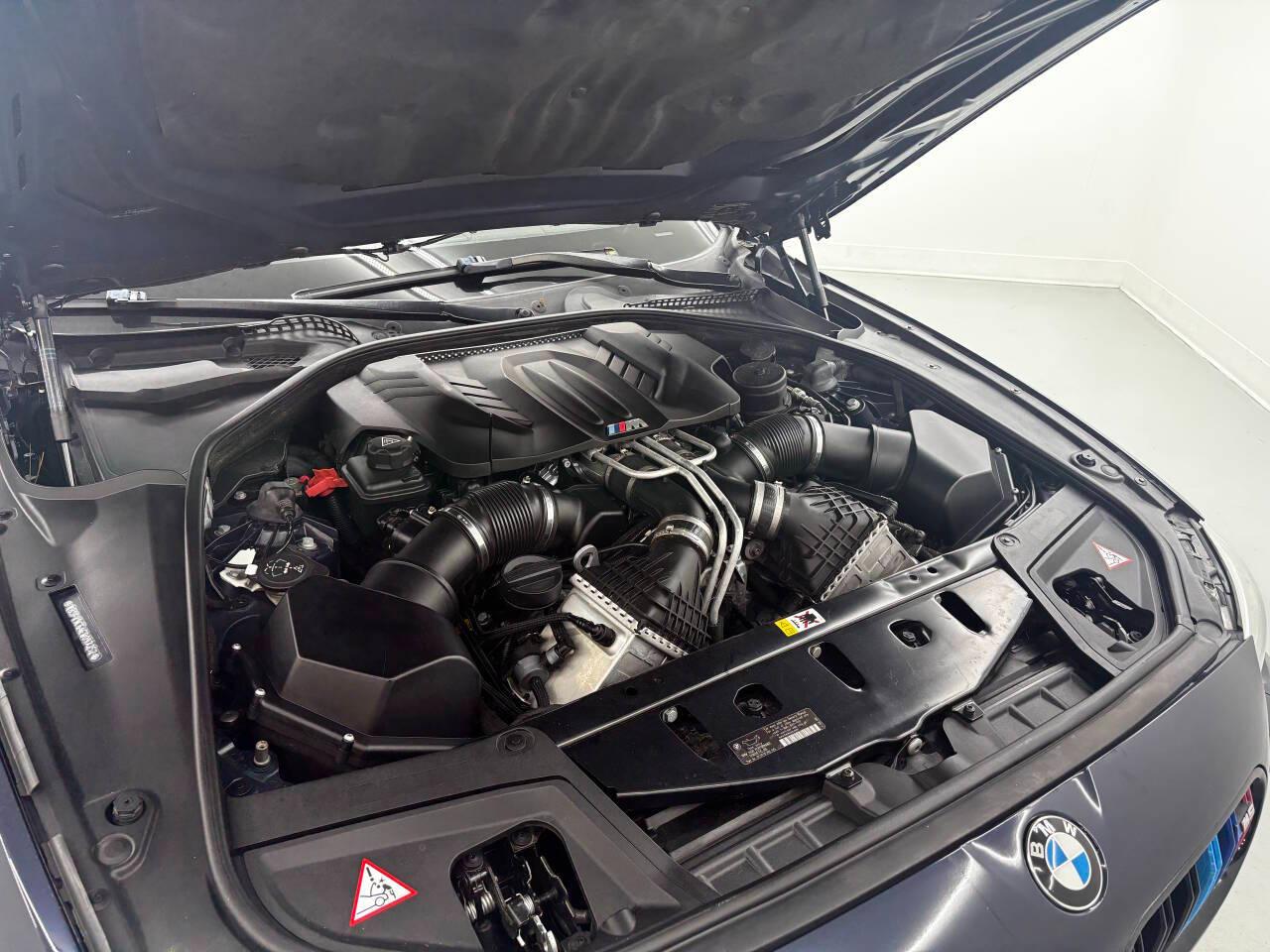 BMW M5 Sedan 2014