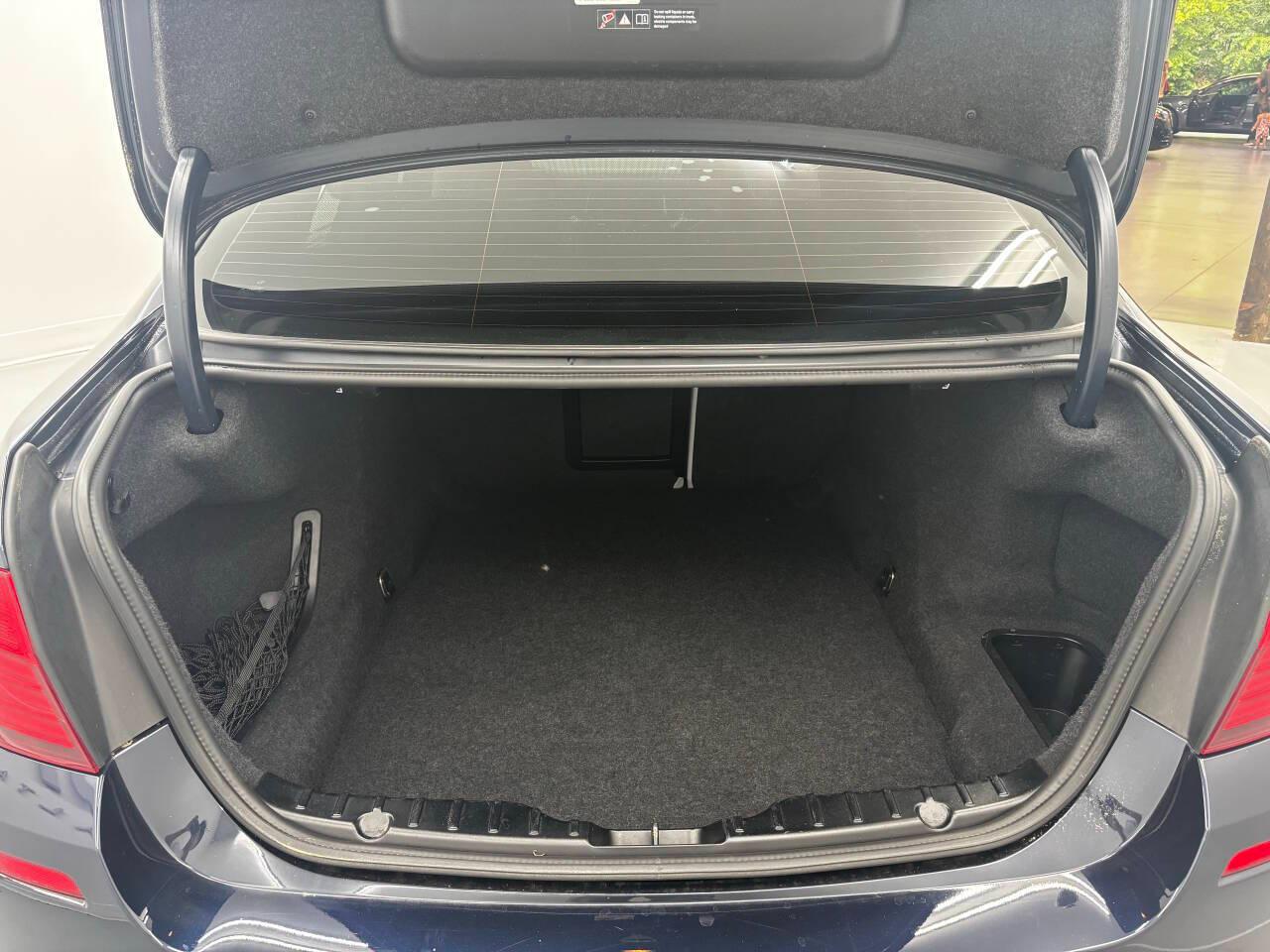 BMW M5 Sedan 2014