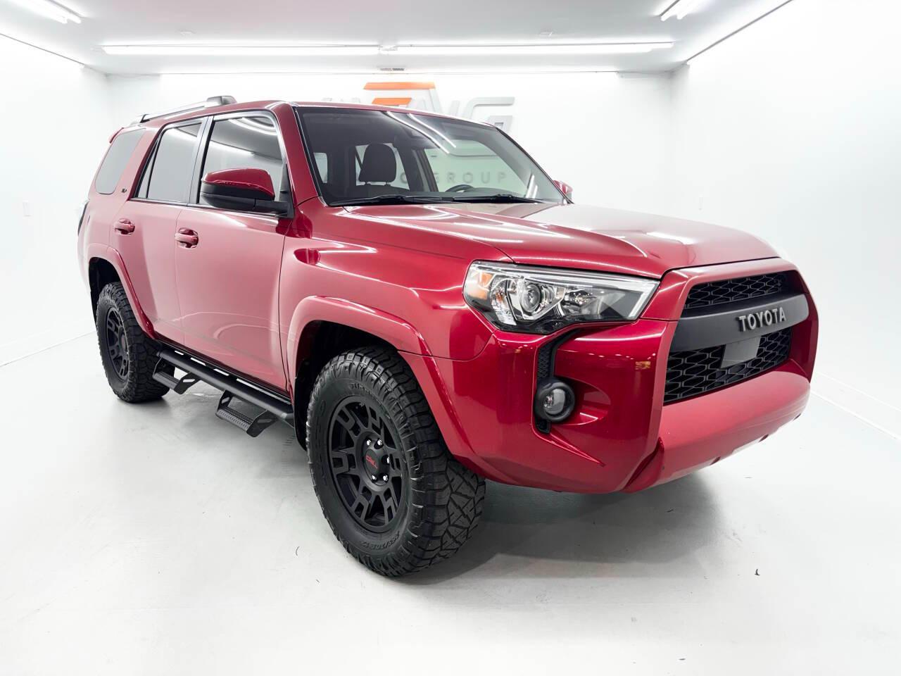 Toyota 4Runner SR5 2WD 2020