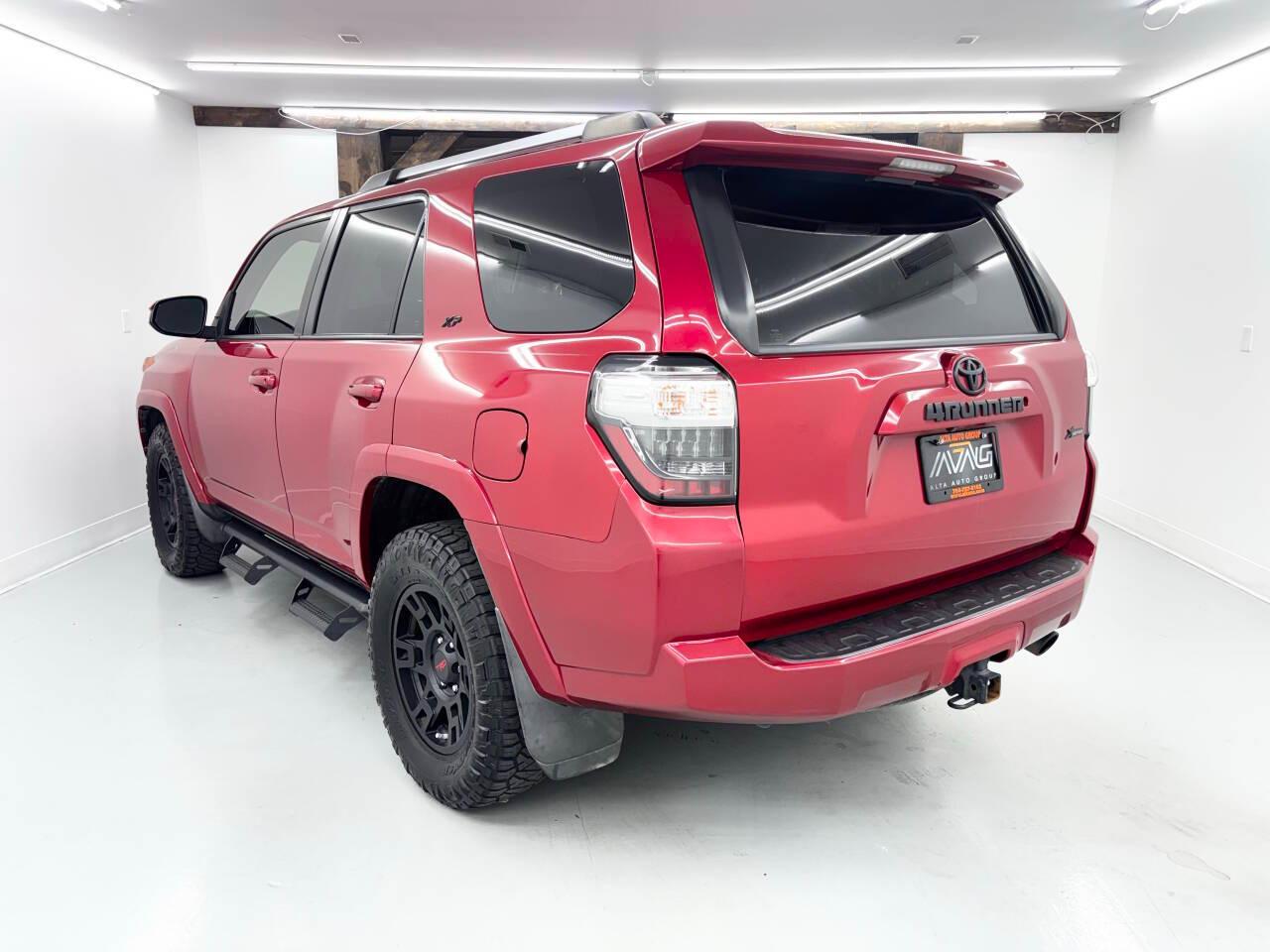 Toyota 4Runner SR5 2WD 2020