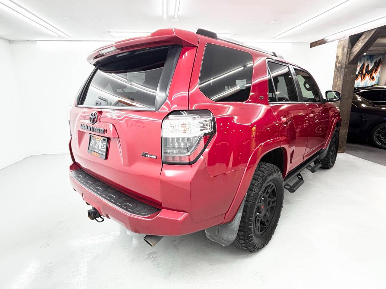 Toyota 4Runner SR5 2WD 2020