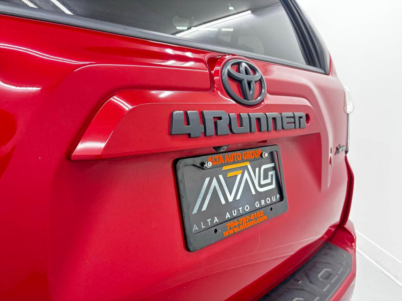 Toyota 4Runner SR5 2WD 2020