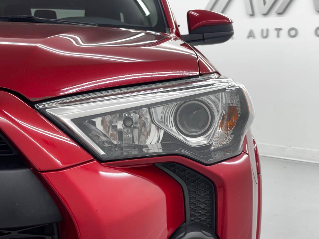 Toyota 4Runner SR5 2WD 2020