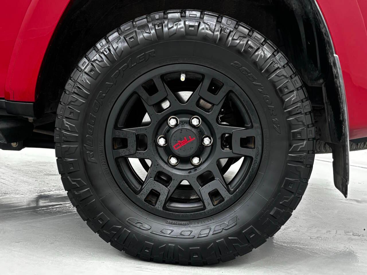 Toyota 4Runner SR5 2WD 2020