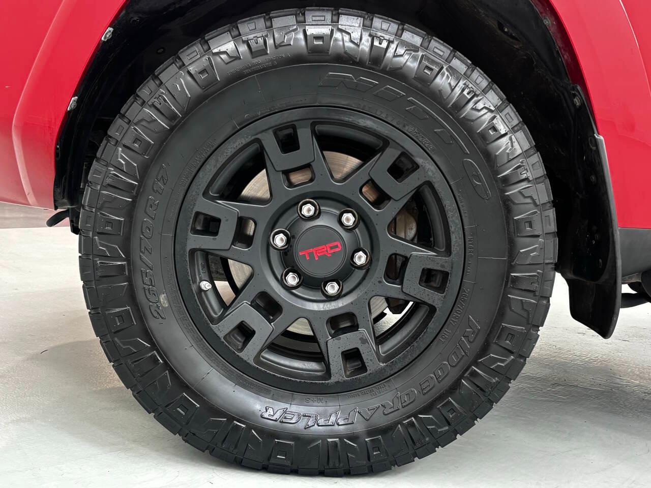 Toyota 4Runner SR5 2WD 2020