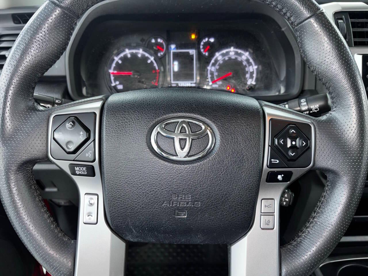 Toyota 4Runner SR5 2WD 2020