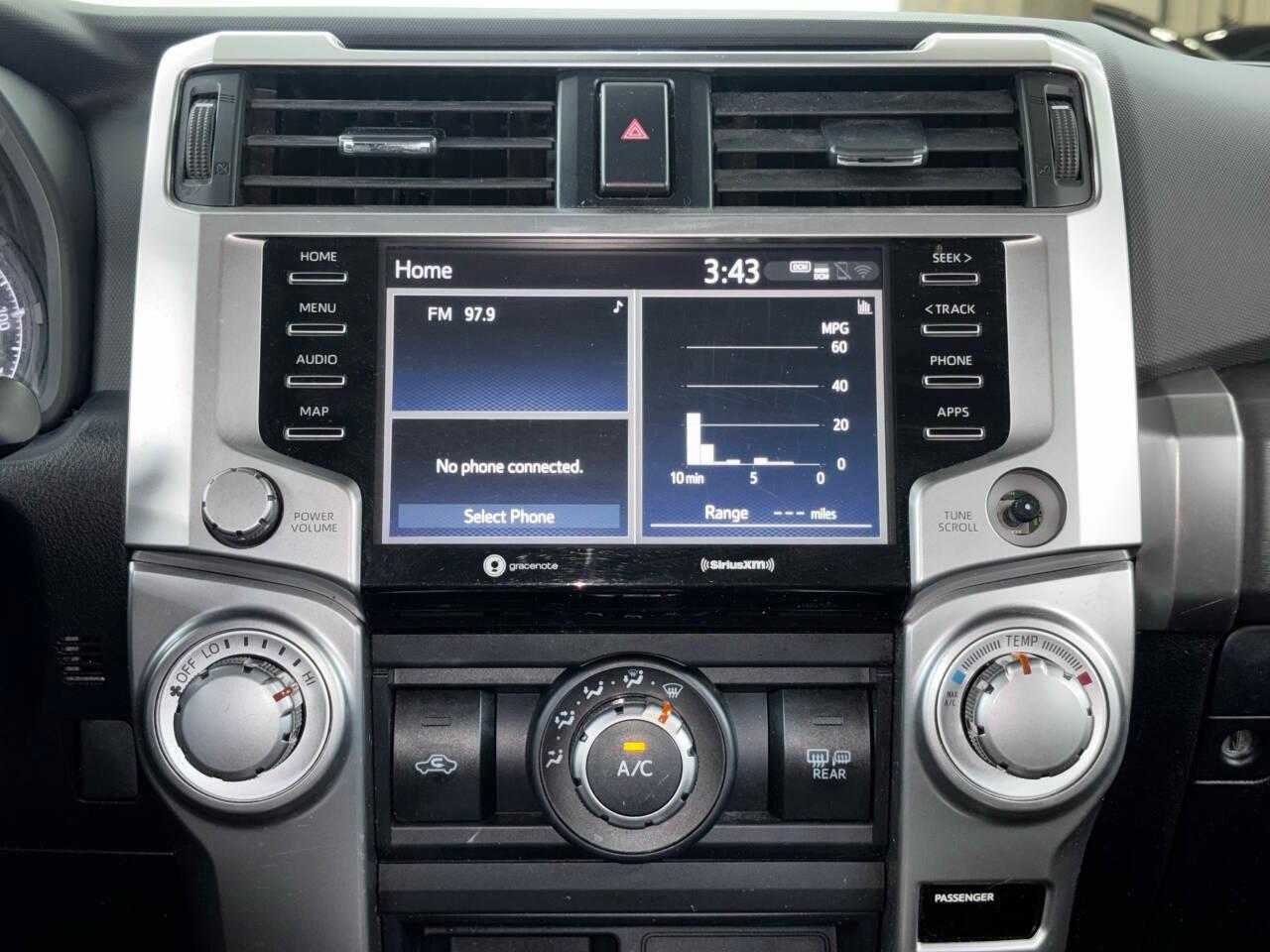 Toyota 4Runner SR5 2WD 2020