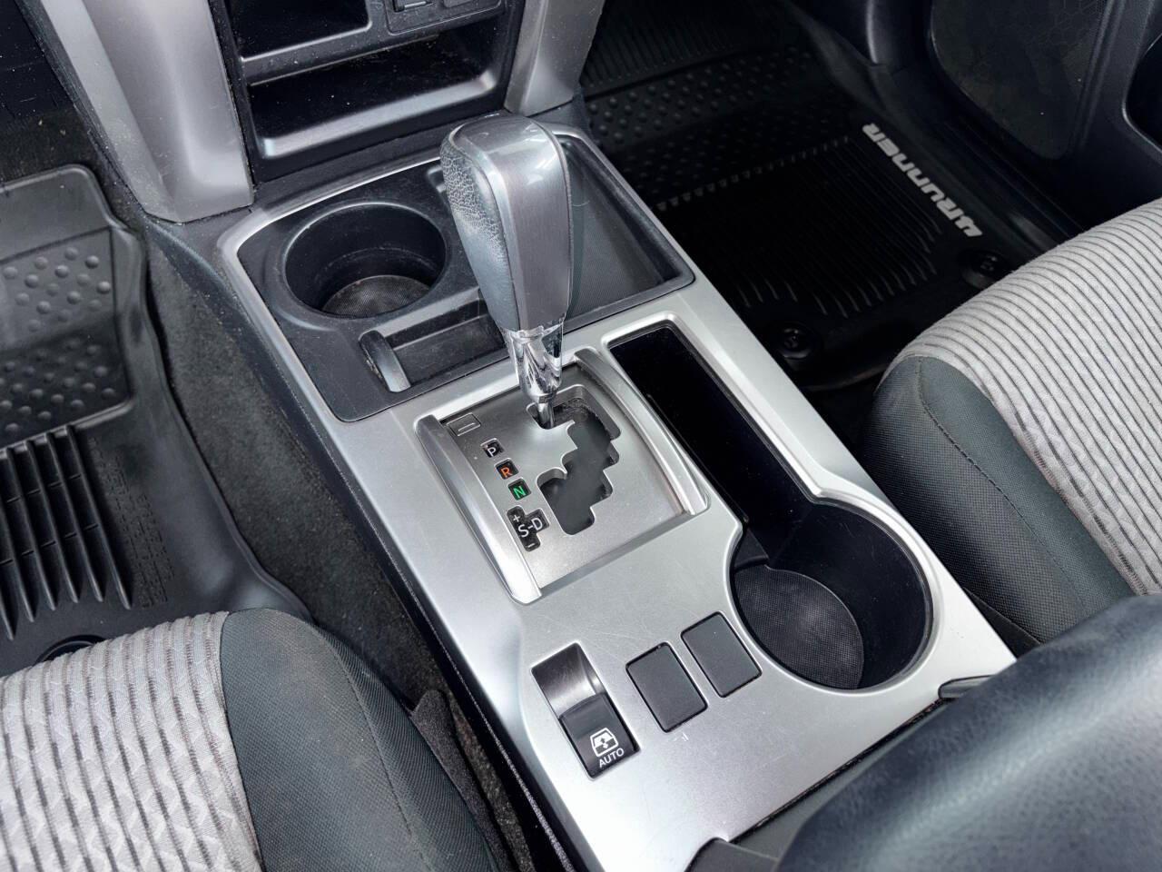 Toyota 4Runner SR5 2WD 2020